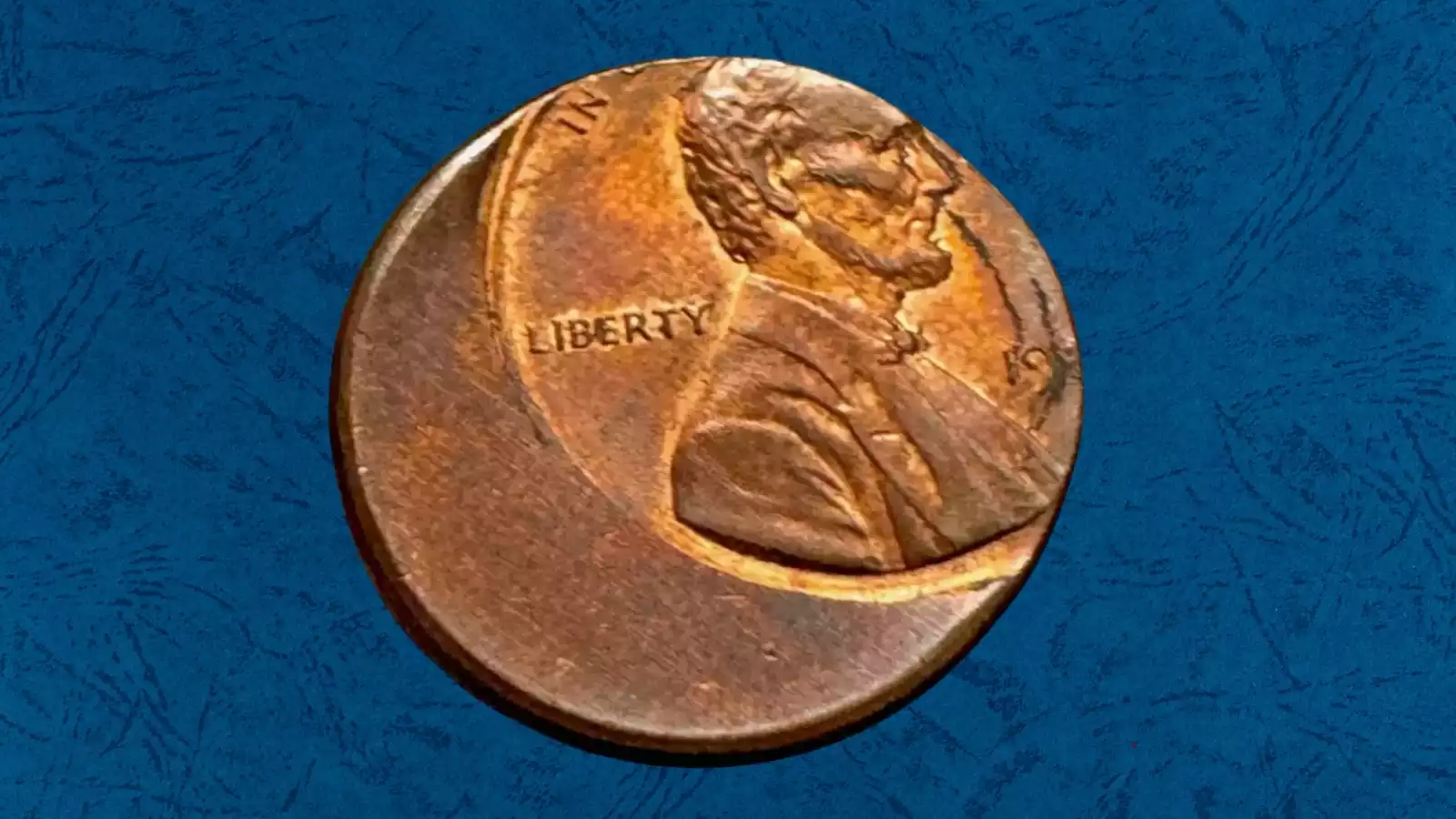 1926 wheat penny off-center strike error with visible blank crescent and full date showing
